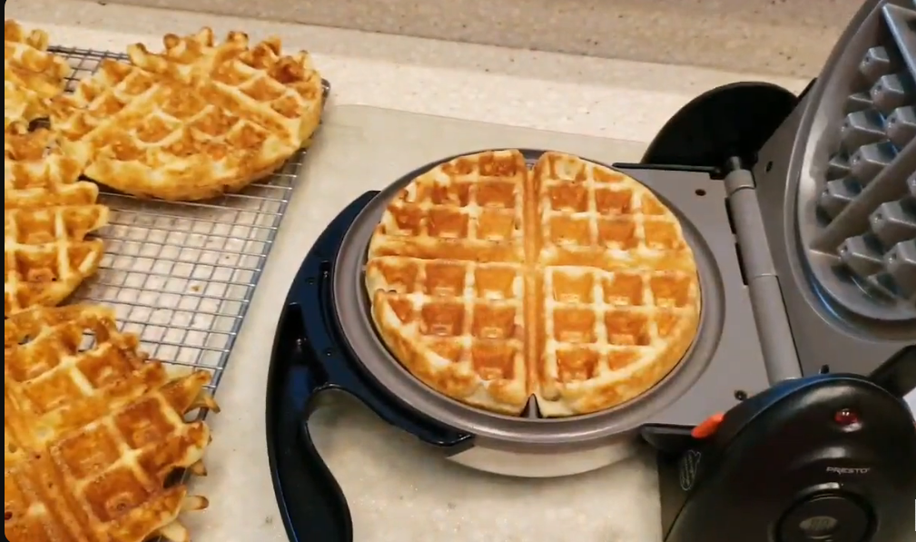 Presto Flipside Waffle Maker Instructions