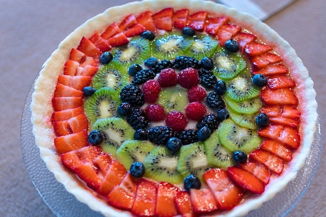 Kiwi And Strawberry Spinach Salad